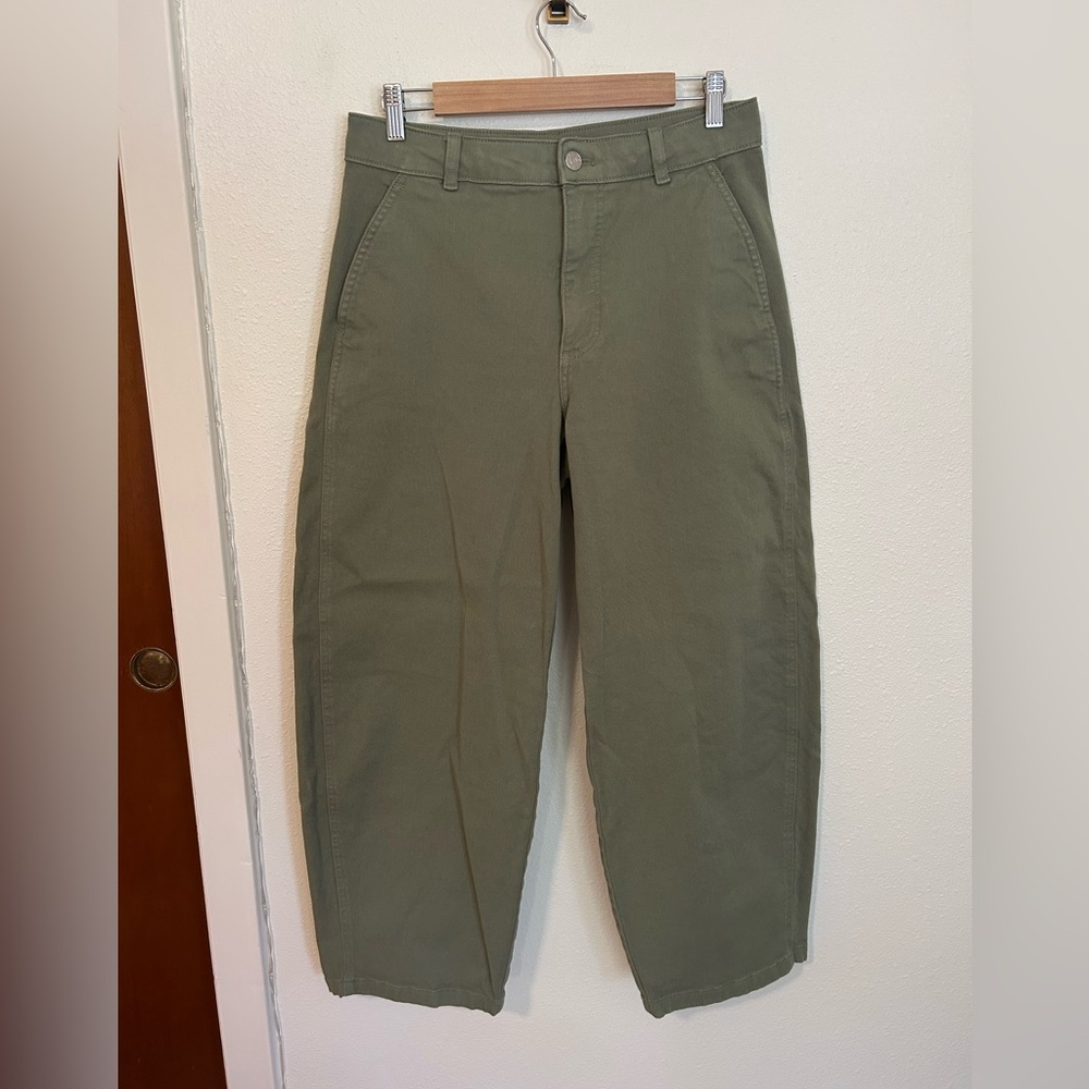 Everlane Utility Curve Pant - Picture 3 of 7